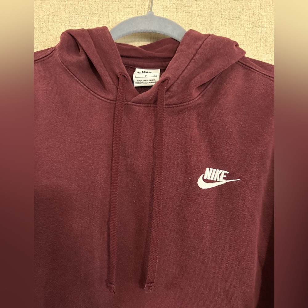 Nike Maroon Pullover Hoodie - Picture 3 of 4